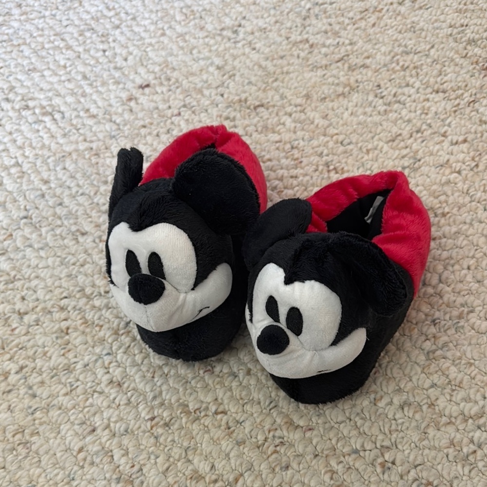 Disney Kids Mickey Mouse Slippers - Red and Black